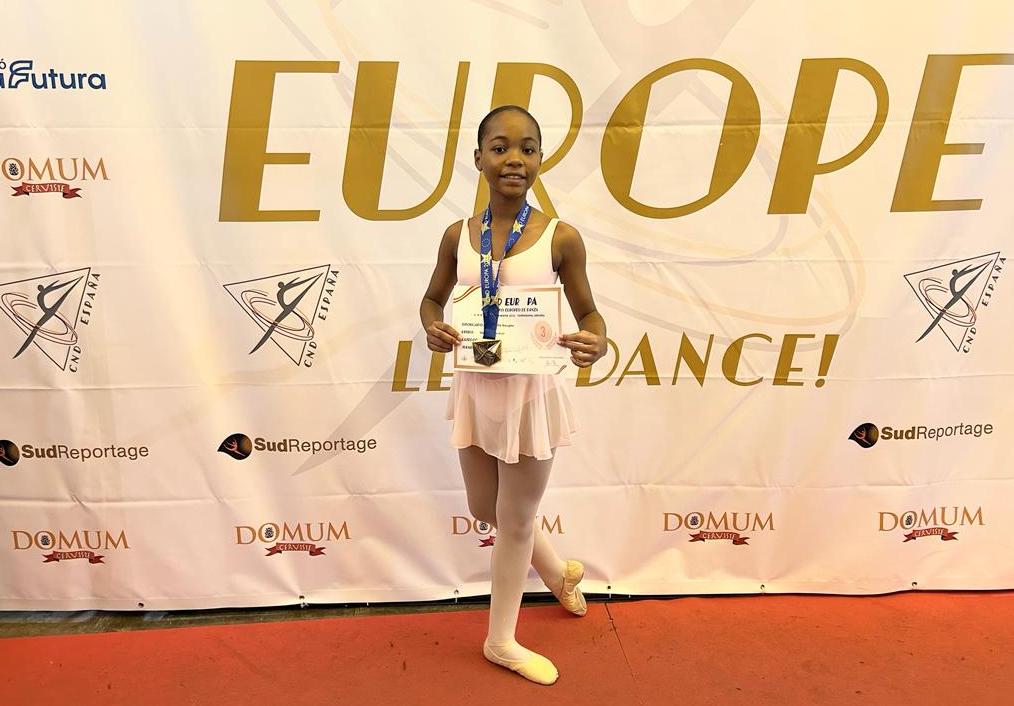     La jeune danseuse martiniquaise Camille Douglas médaille de bronze du concours européen CND

