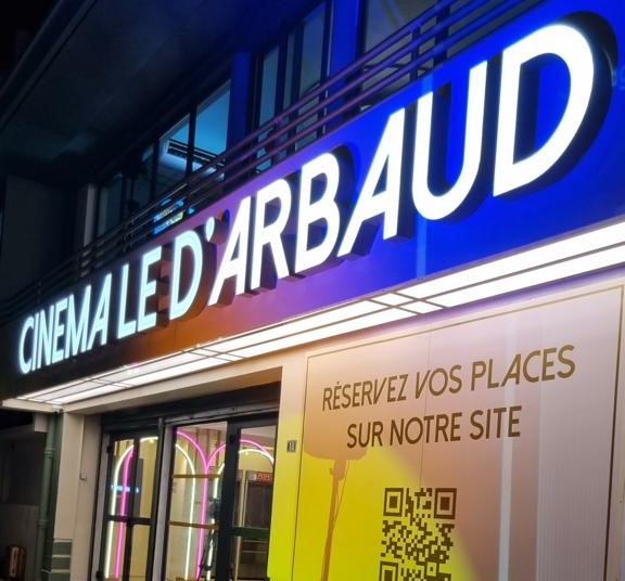     Inauguration du cinéma D’Arbaud : il faudra patienter pour s’installer en salle

