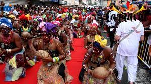     La parade Festy’Roi du Lamentin ouvre la saison du carnaval 2024 en Martinique

