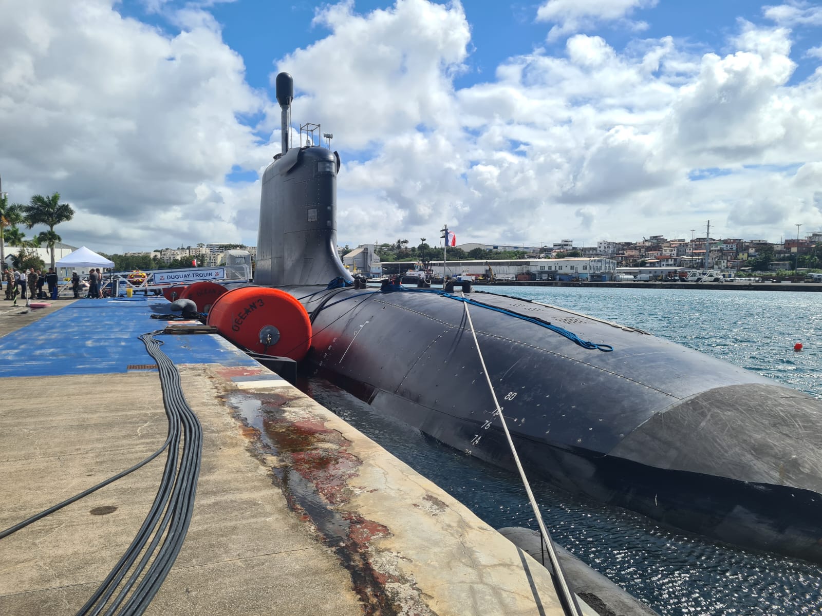     [AUDIO et VIDEO] À bord du Duguay Trouin, le sous-marin d’attaque nucléaire en escale en Martinique 

