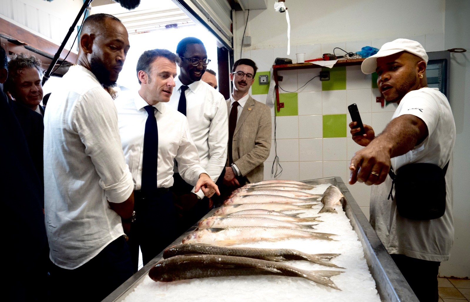     Les premières annonces d’Emmanuel Macron sur la pêche en Guyane

