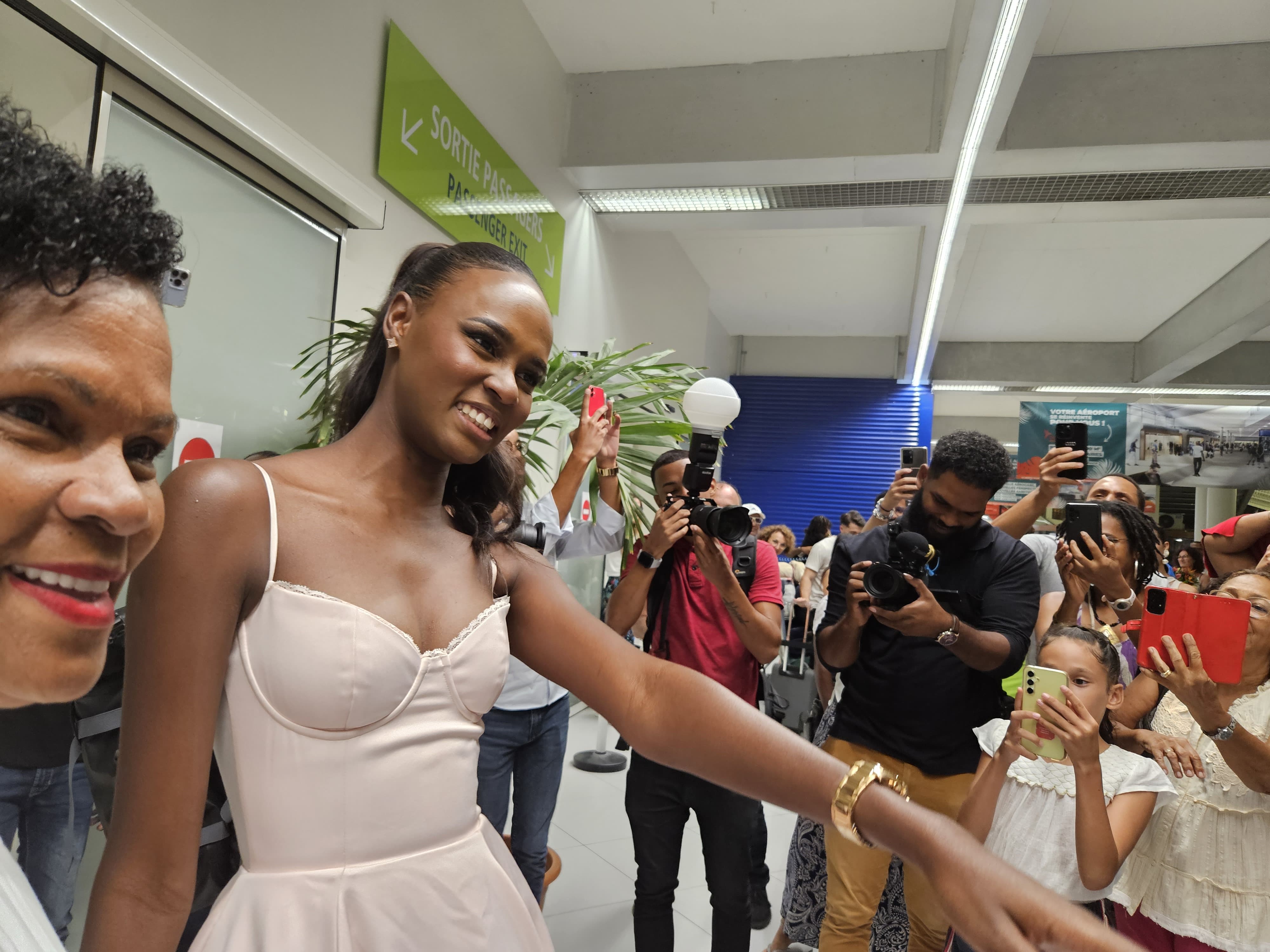     Axelle René de retour en Martinique après l’élection Miss Monde

