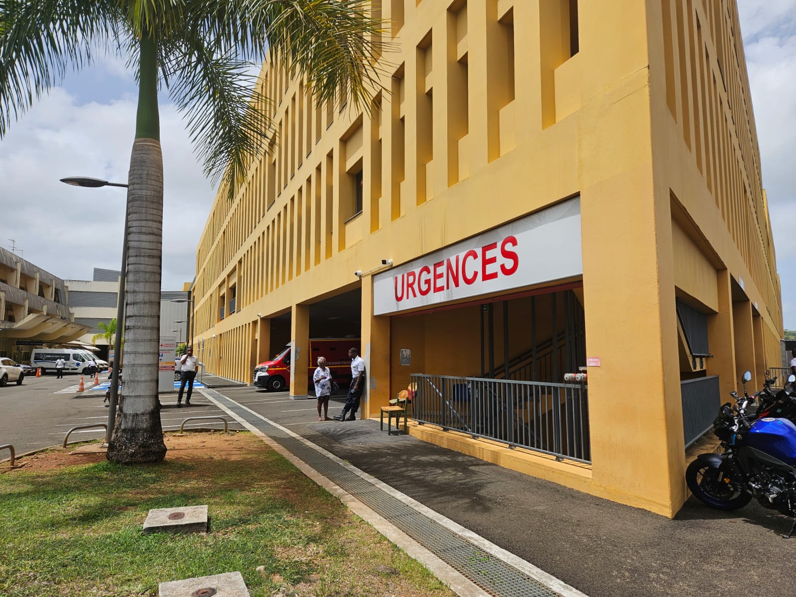     Après l’agression d’un médecin, la sécurité renforcée au CHU de la Martinique

