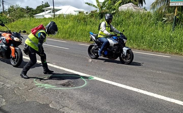     Opération « nids-de-poule » des motards sur les routes de Guadeloupe

