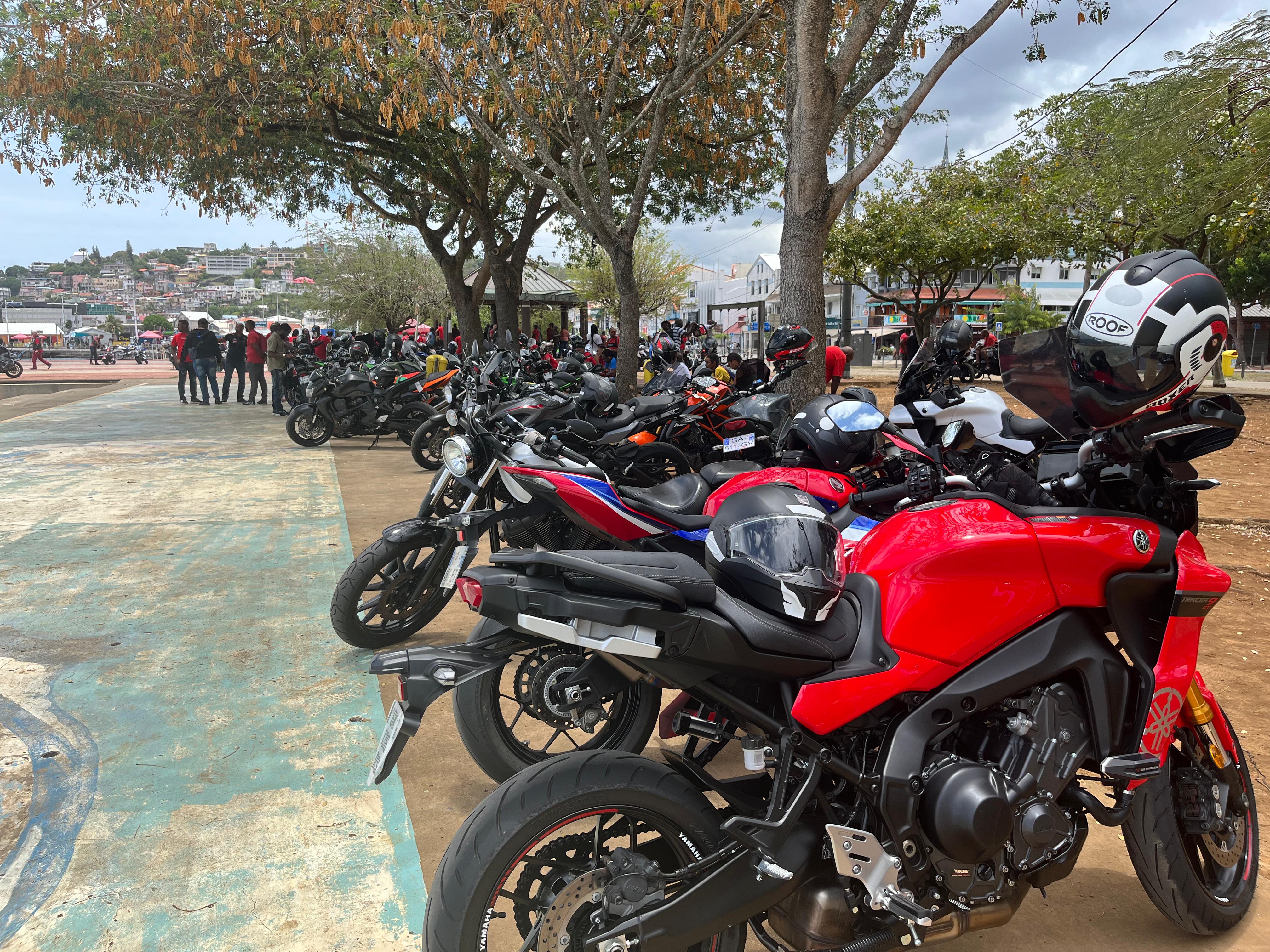     Des motards de Martinique se mobilisent contre l'instauration du contrôle technique obligatoire


