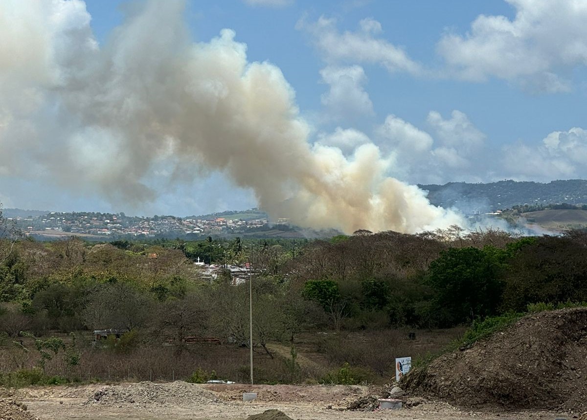     Impressionnant incendie à Génipa

