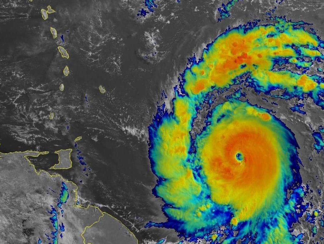     L’ouragan Béryl de catégorie 3 progresse vers le sud des Petites Antilles 

