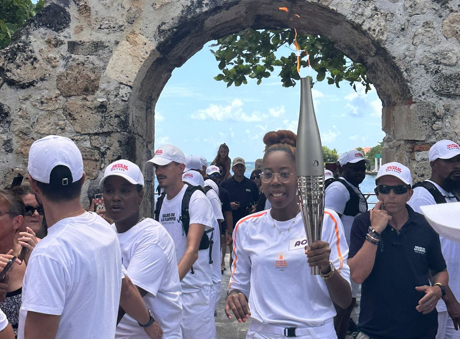     [DIRECT] Le passage de la Flamme Olympique dans les communes de Guadeloupe

