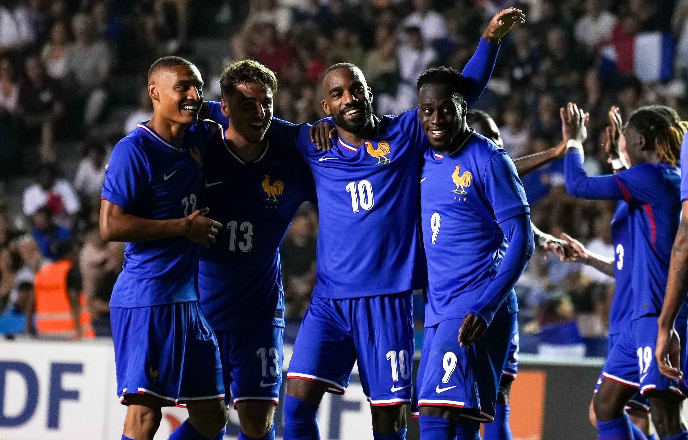     JO 2024 : débuts réussis pour les équipes de France avec des Antillais décisifs

