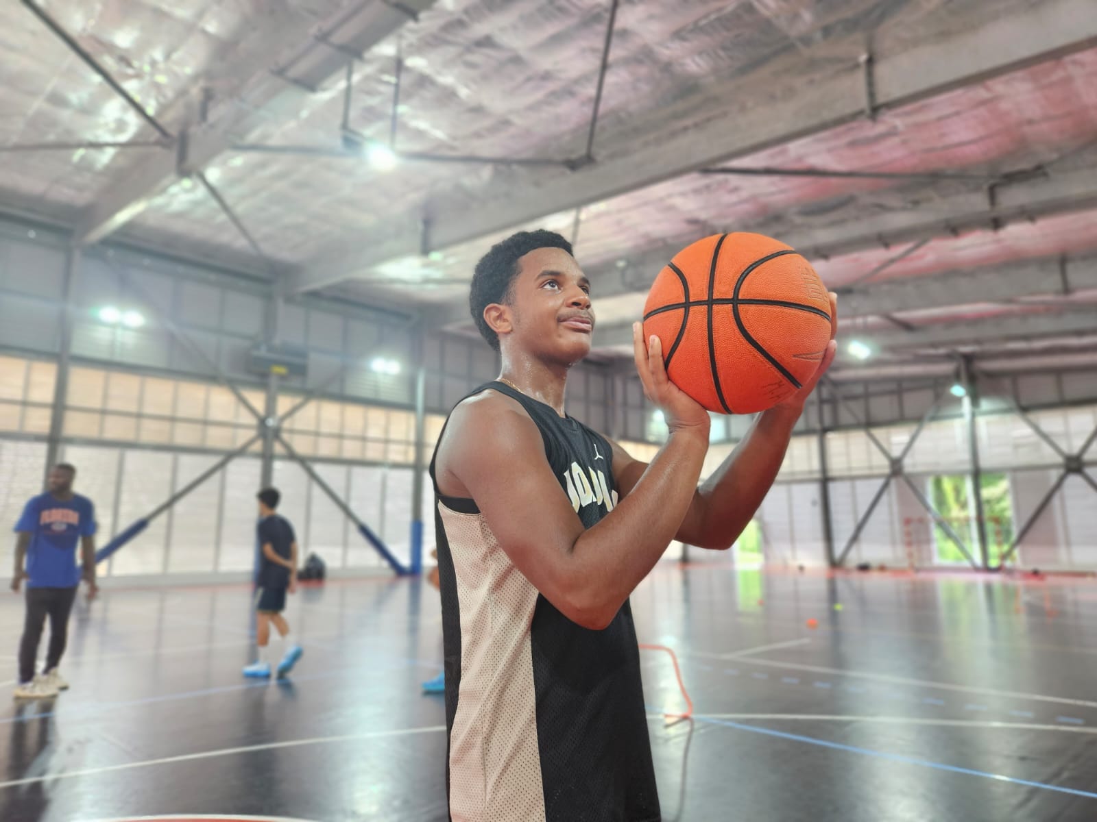     Le jeune Martiniquais "Marco" intègre la Tony Parker Adéquat Academy

