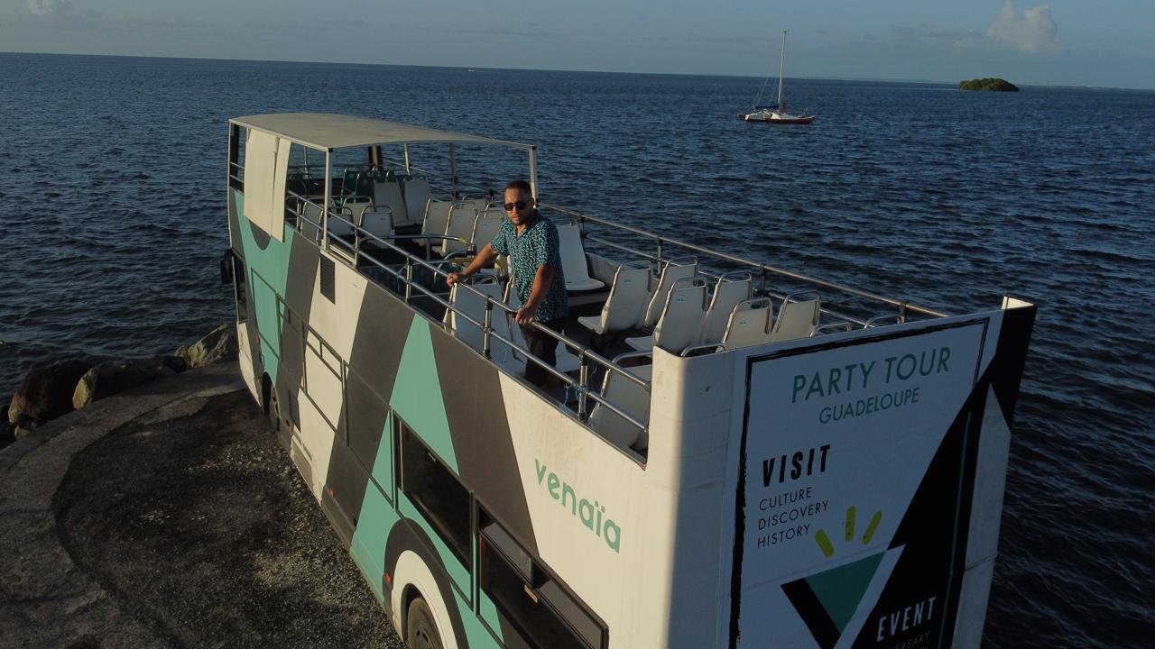     Une nouveauté en Guadeloupe : l’arrivée d’un bus à étage

