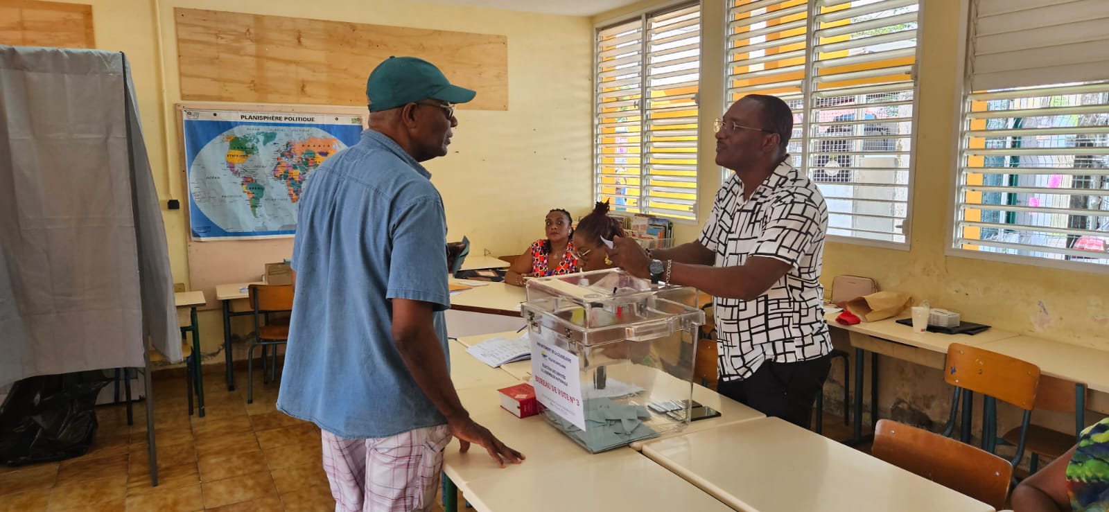     [DIRECT] Second Tour des Législatives 2024 en Guadeloupe : une participation en légère hausse

