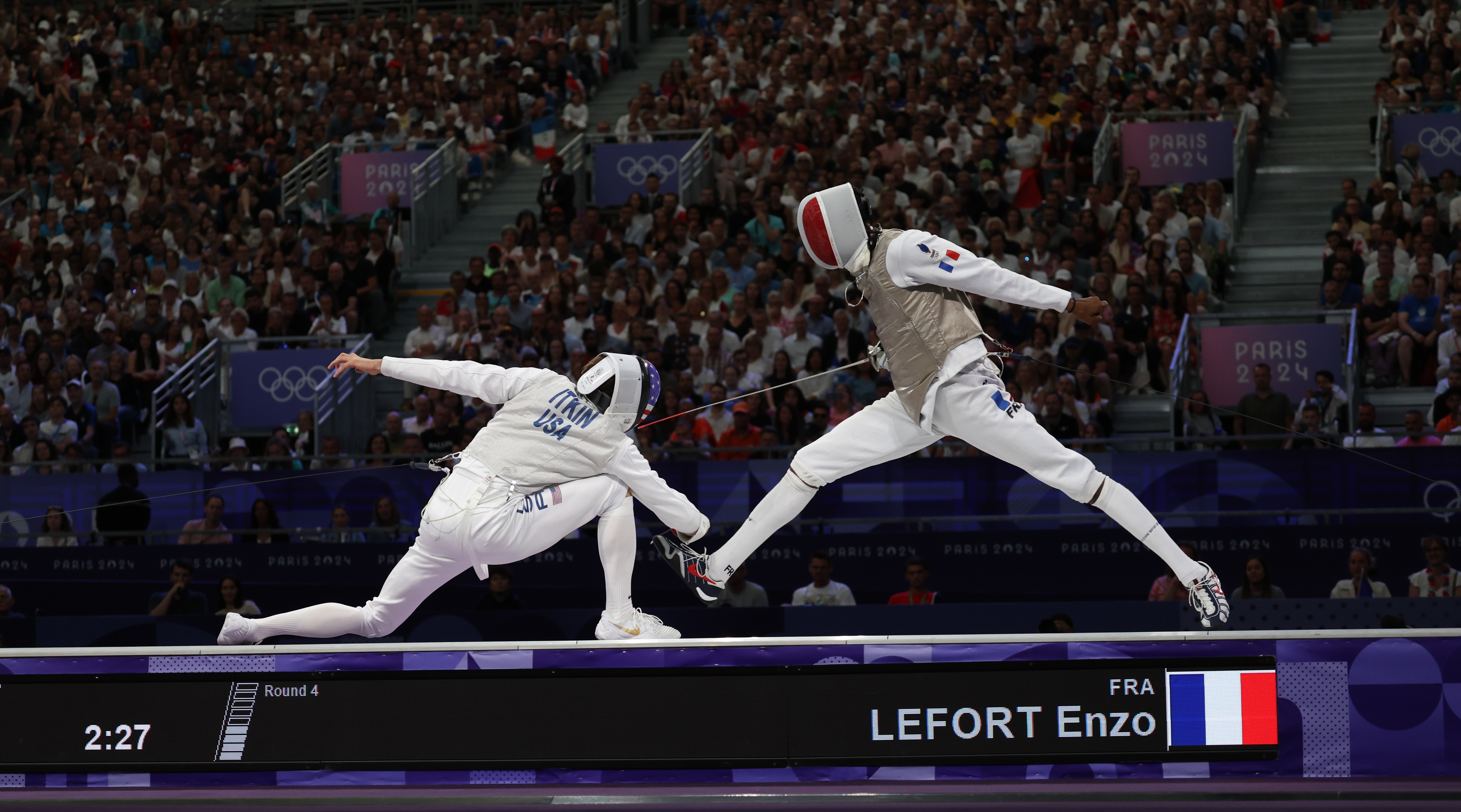     JO 2024 : Enzo Lefort en costaud prend le bronze avec la France au fleuret !!!

