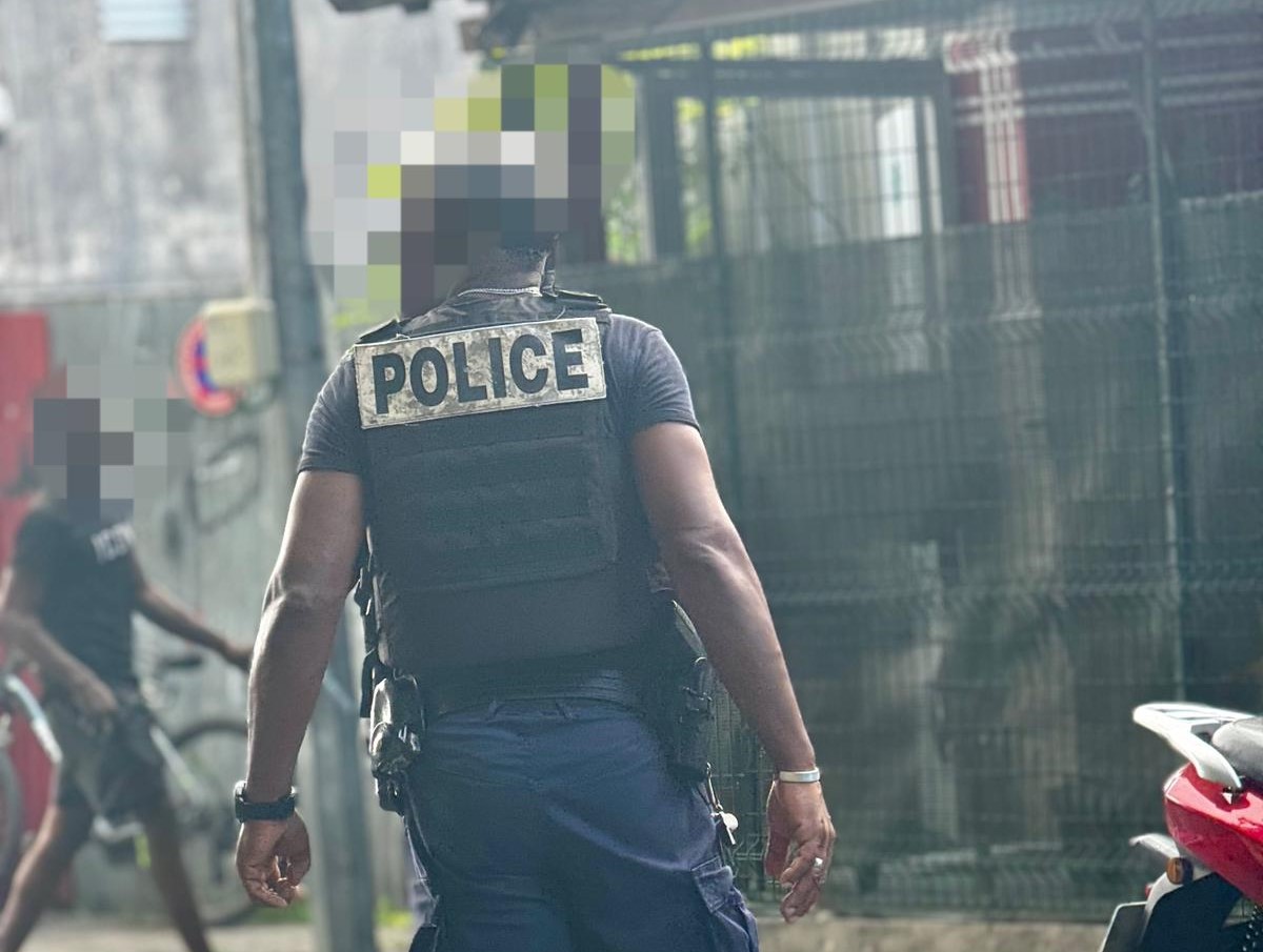     Opération de police dans le secteur de la rue Raspail à Pointe-à-Pitre

