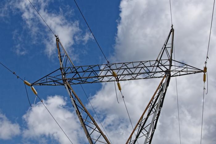     1 200 clients EDF privés d'électricité

