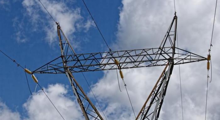     2 500 clients EDF privés d'électricité

