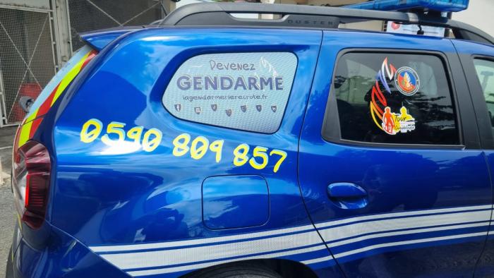 véhicule gendarmerie Tour cycliste