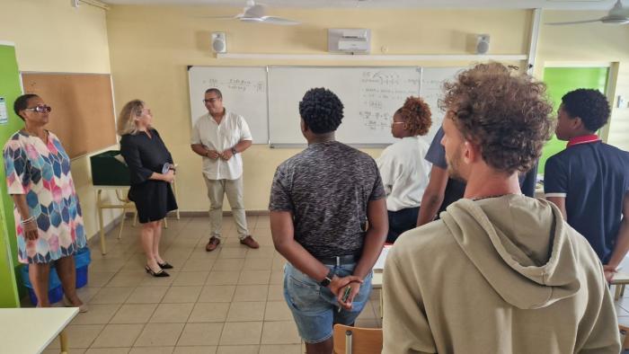 école ouverte, stage de réussite.