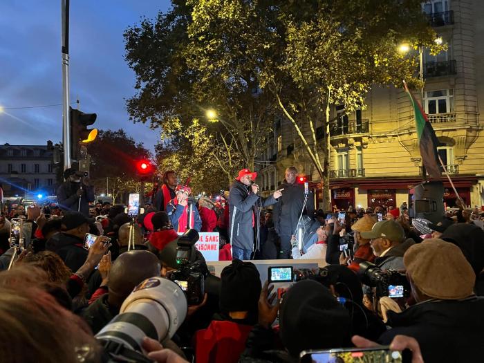 manifestation à Paris contre la vie chère