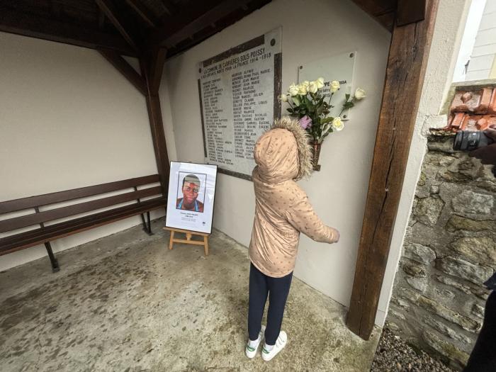 hommage Clarissa Carrières-sous-Poissy