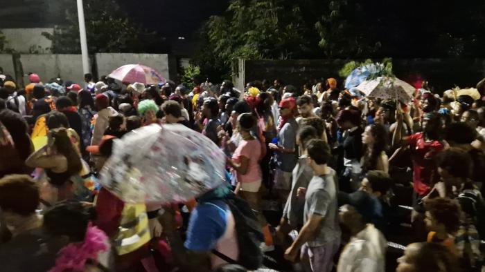 Vidé en Pyjama à Schoelcher