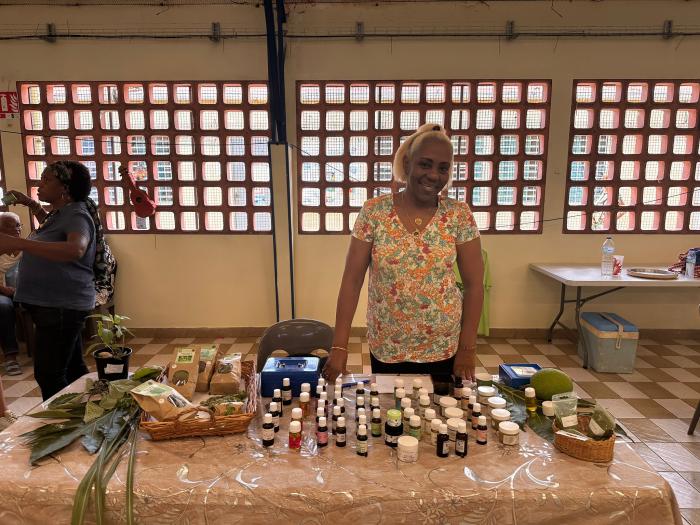 Huile fruit à pain.