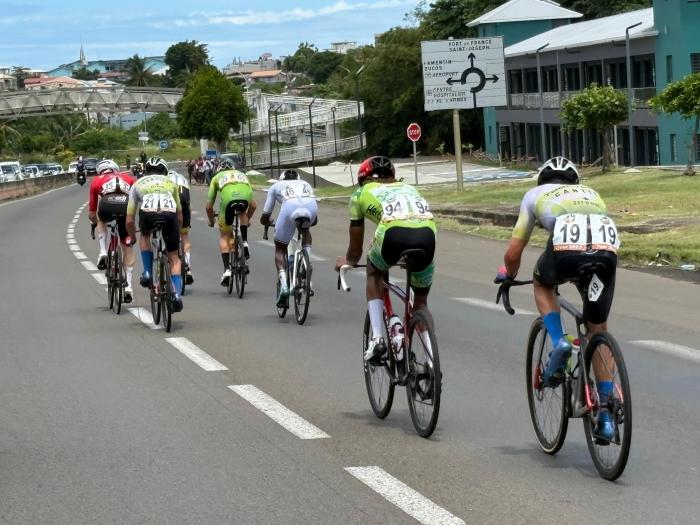 groupe de tete après 2h de course.jpg