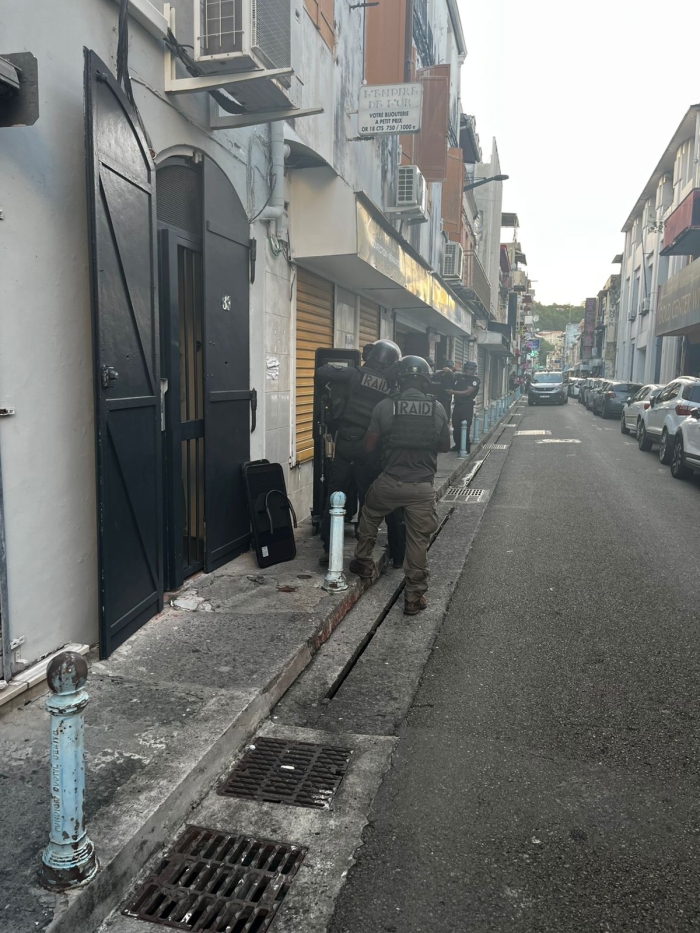 intervention raid otage lamartine