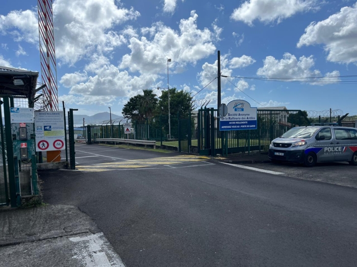 entrée sara raffinerie police