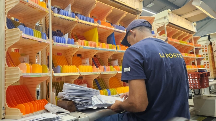 centre de tri La Poste Mq