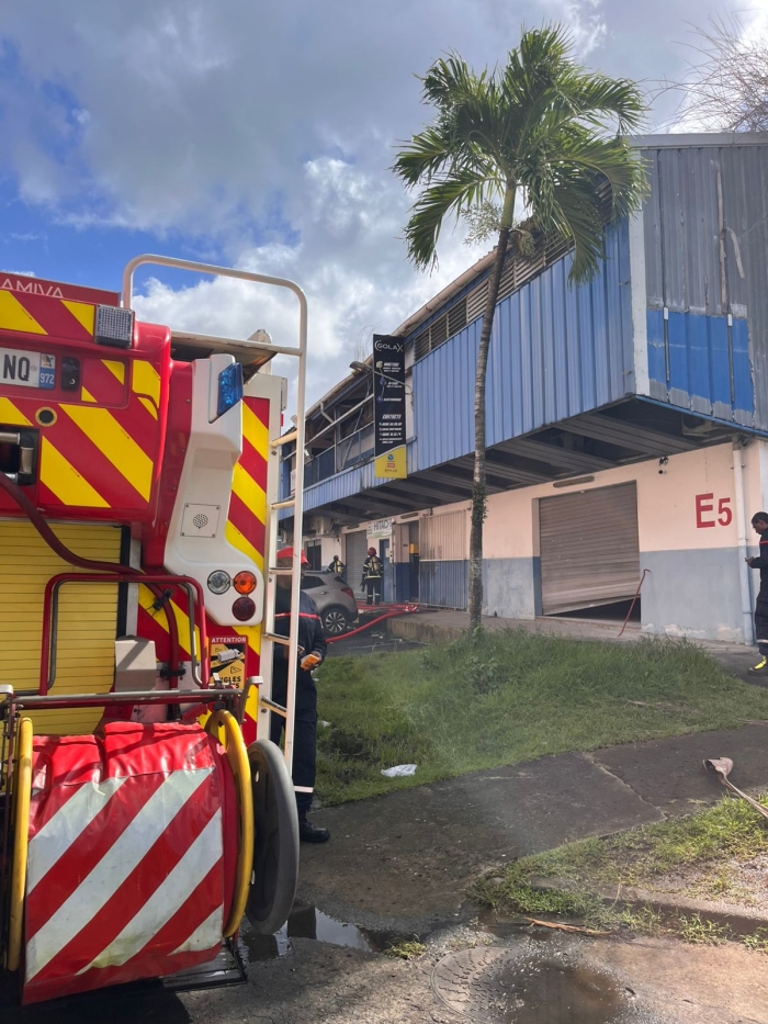 incendie rivière-roche