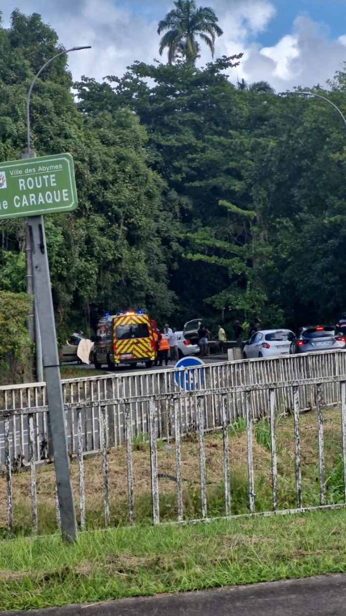 accident caraques abymes
