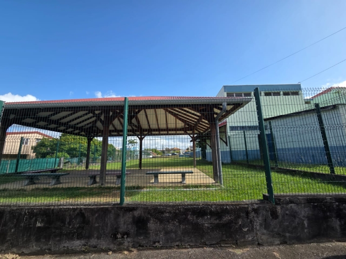 Ecole Place d’Armes Lamentin