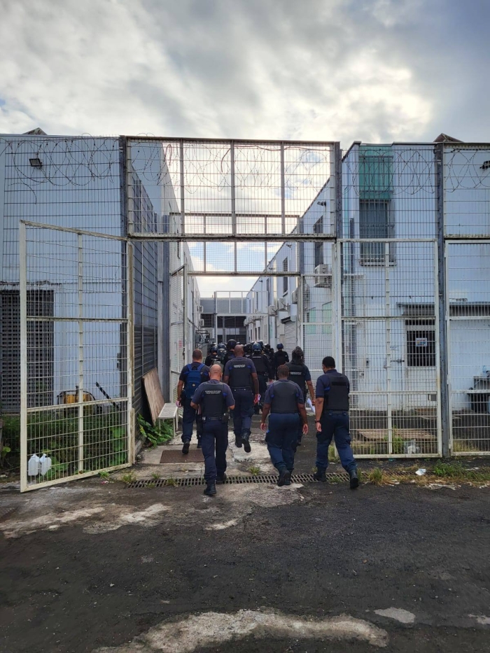 gendarmes prison de Baie-Mahault 
