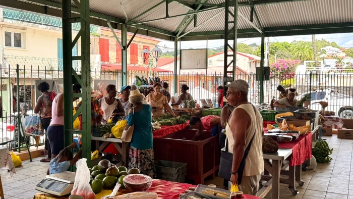 Marché couvert Saint-Esprit