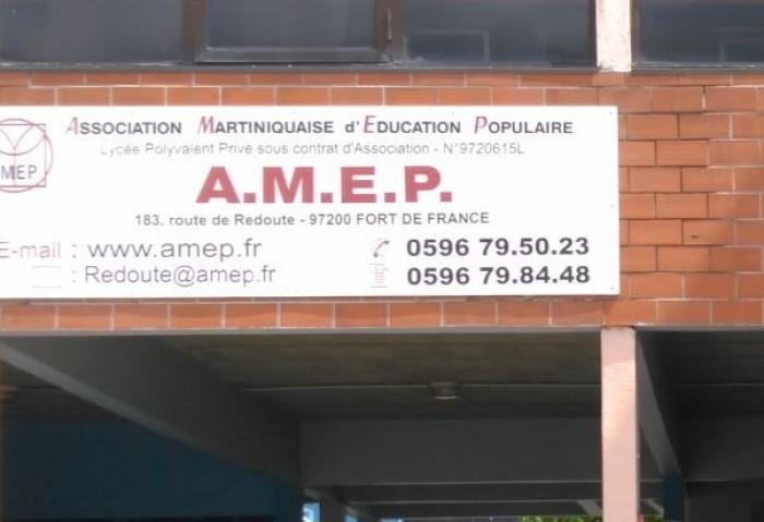     AMEP : les cours reprennent mais le président démissionne

