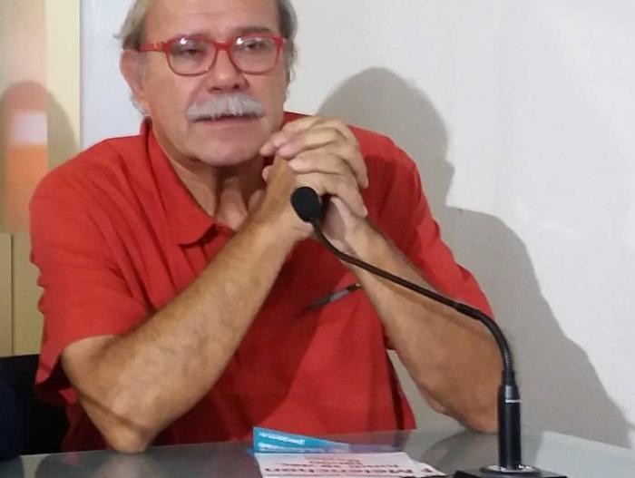     "C'est de nous mépriser que de parler l'île de la Guyane", Guilhem Saltem porte-parole de Jean-Luc Mélenchon

