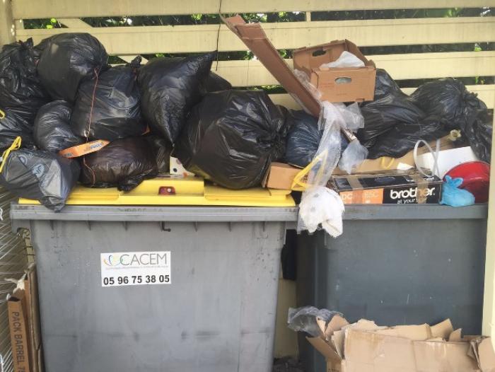     Cacem : le ramassage des ordures est toujours chaotique

