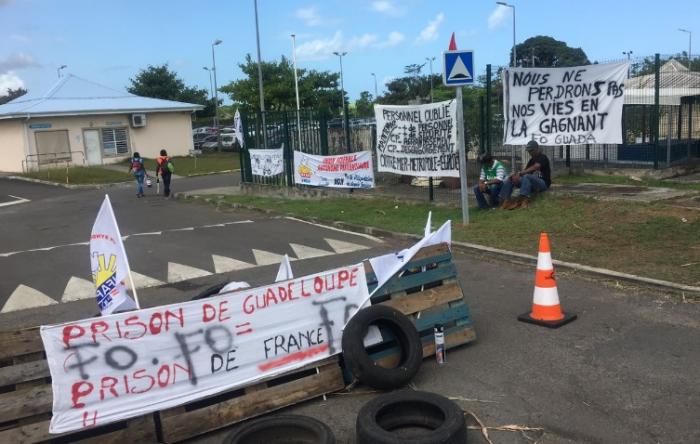     En Guadeloupe aussi les gardiens de prison se mobilisent

