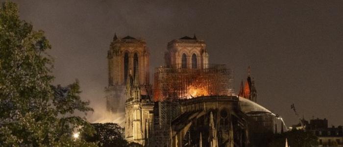     Incendie de Notre-Dame : le parquet privilégie la piste accidentelle

