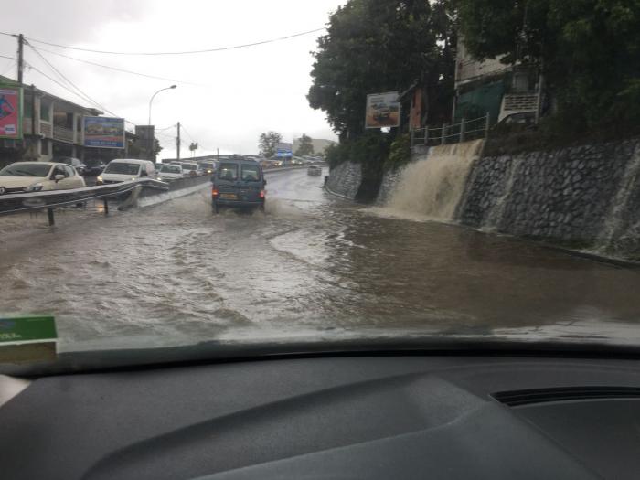     La Martinique placée en vigilance orange pour fortes pluies et orages

