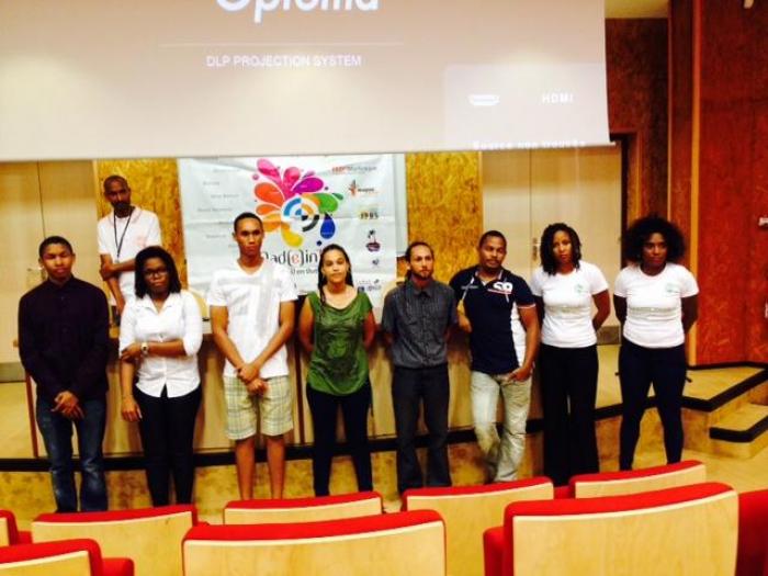     Le Martinique start up week-end remporté par quatre  étudiants pour leur projet "kit4life"

