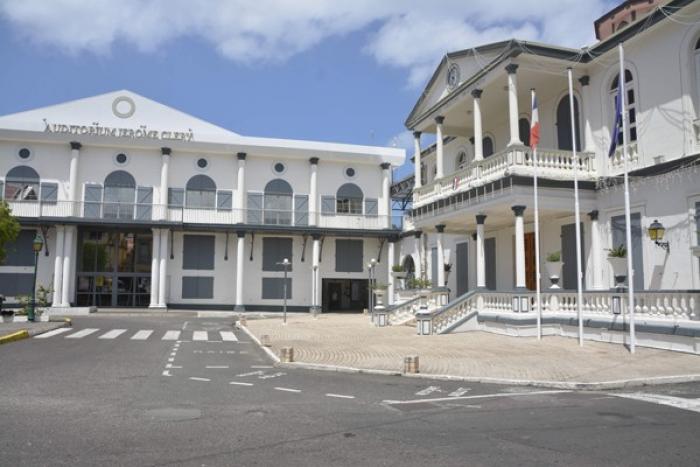     Le régime indemnitaire au cœur du conflit à la mairie de Basse-Terre

