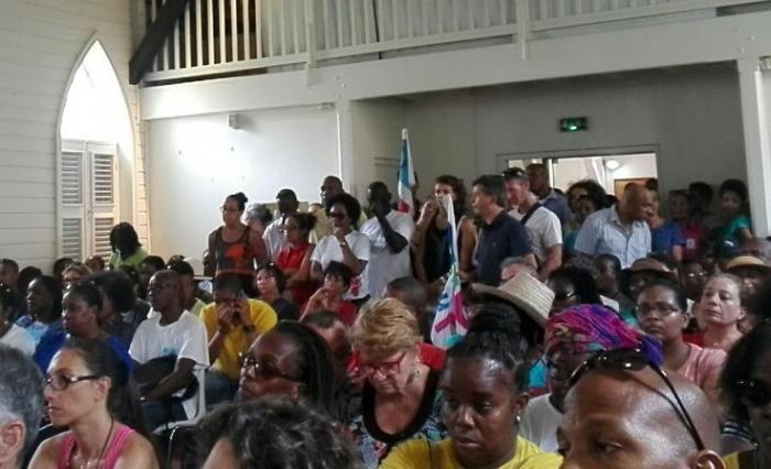    Les fonctionnaires moyennement mobilisés en Guadeloupe

