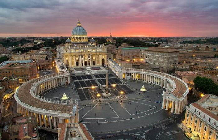     Les évèques antillais se rendent au Vatican 

