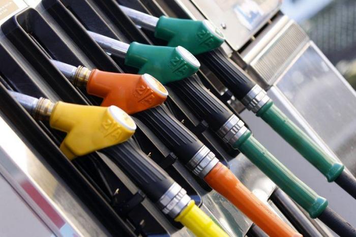     Les prix des carburants en forte baisse pour débuter 2015

