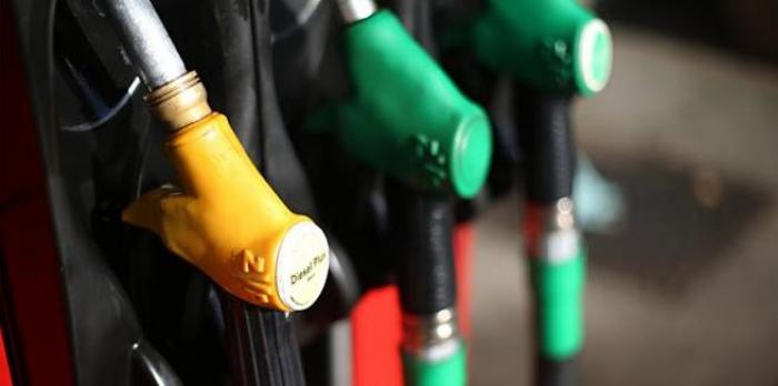     Légère baisse des prix des carburants

