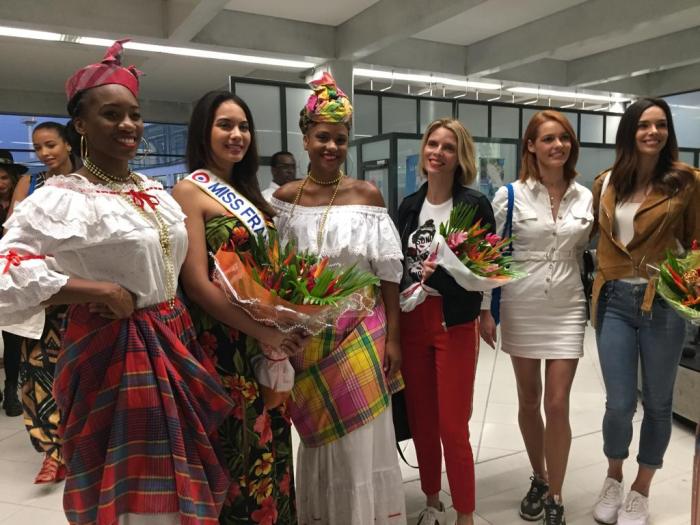     Miss France 2019 est en Martinique. 

