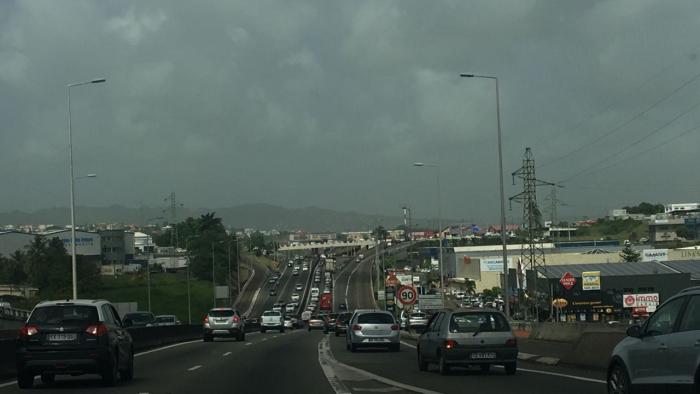     Nouvel épisode de pollution atmosphérique en Martinique à partir de lundi

