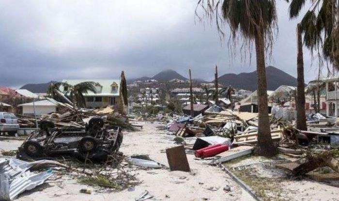     Ouragans : 910 millions d'euros de dommages assurés pour les Antilles et les îles du Nord

